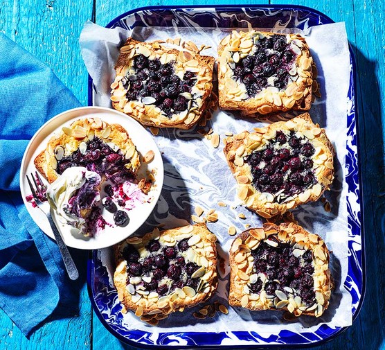 Blueberry bostock