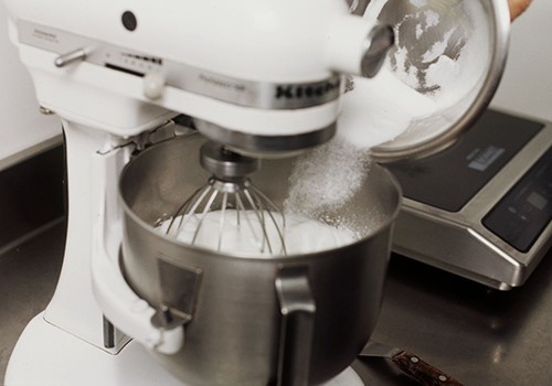 Stand mixer making meringue